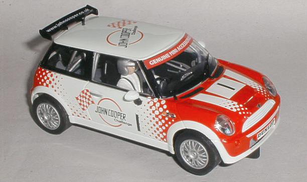 Scalextric C2686 BMW Mini Cooper
