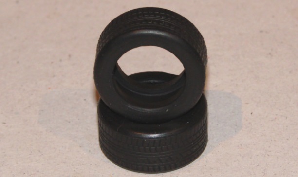  MAX Grip tyres for Carrera slot cars
